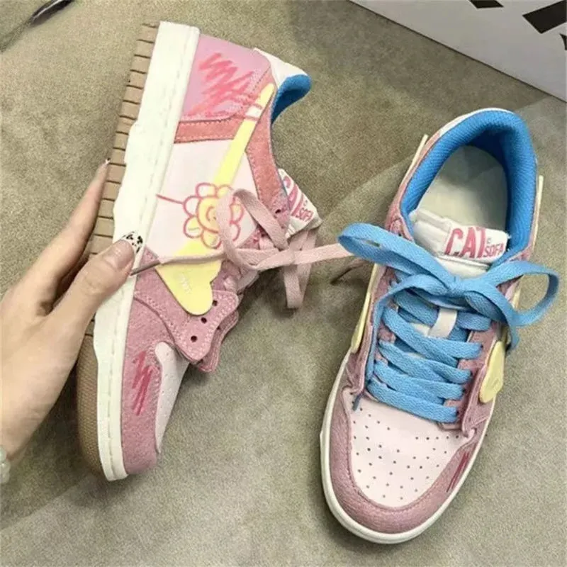 ADVBRIDGE  -  Flower Graffiti Womens Casual Shoes Versatile Ins Style Lace Up Skateboard Shoes Round Toe Wear Resistant Womens Sneakers