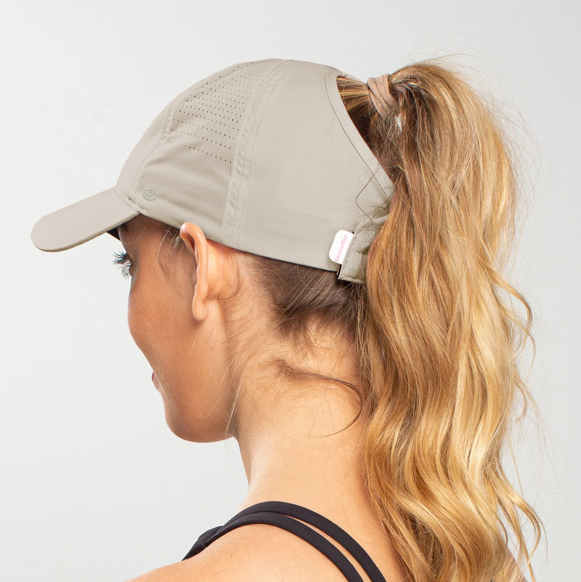 Ariana 2.0 Performance Ponyflo® Cap