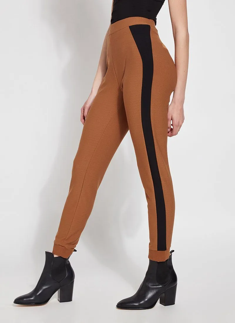 CLAUDIA JOGGER
