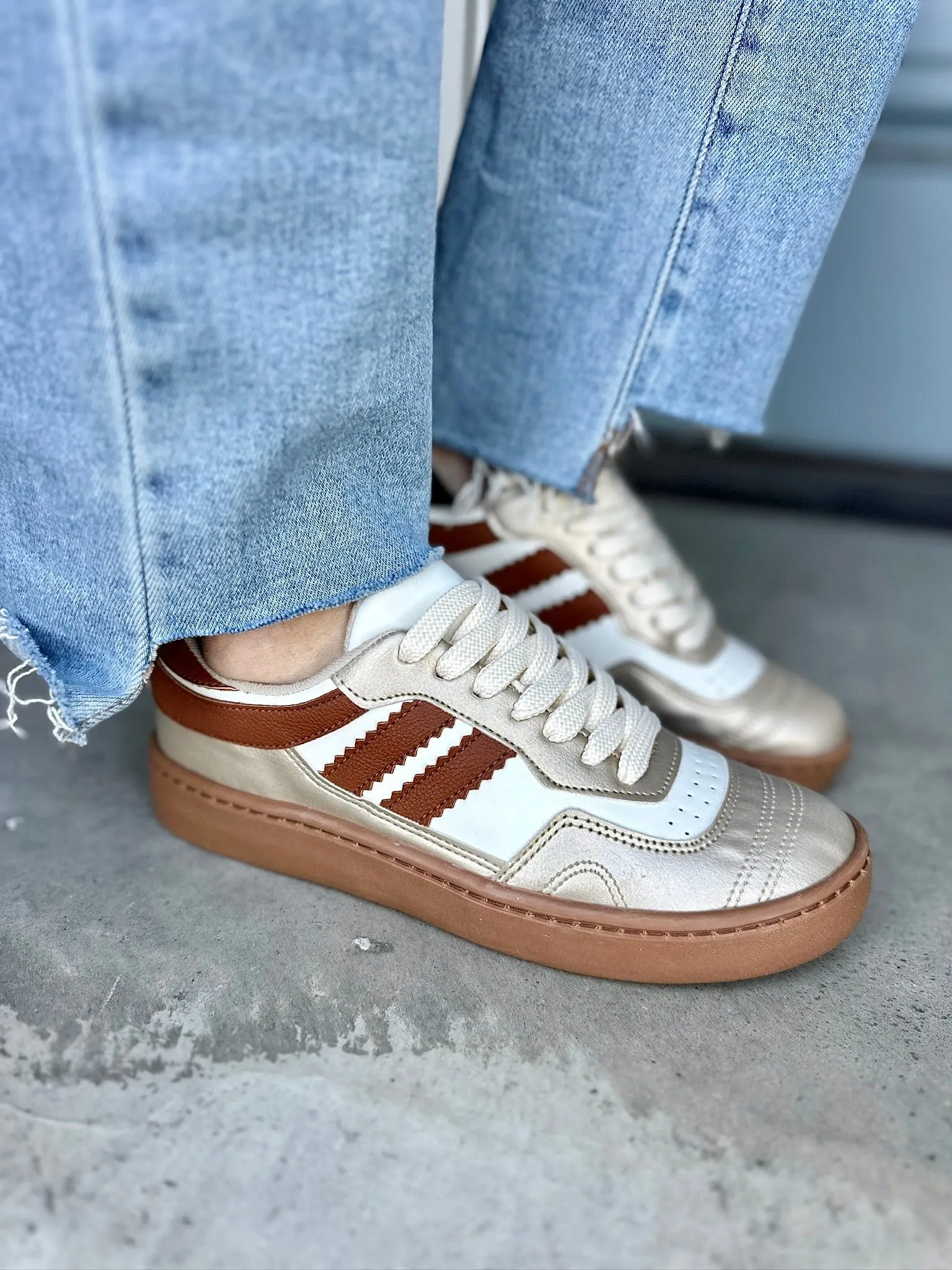 Double Stripe Sneaker