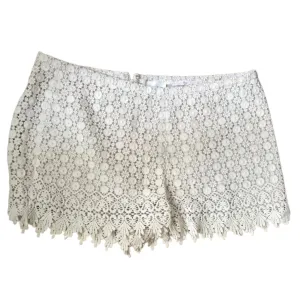 GANT RUGGER Women's Pearl Off White Crochet Lace Lazy Shorts 420374