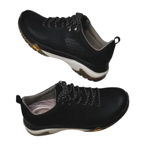 Mary Waterproof