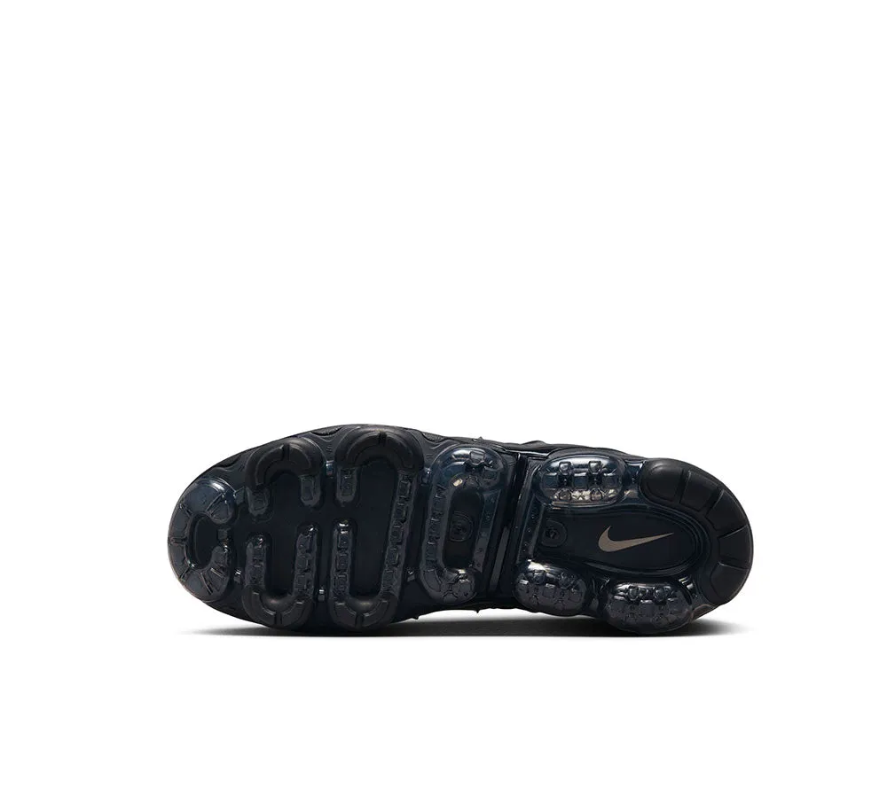 NIKE AIR VAPORMAX PLUS