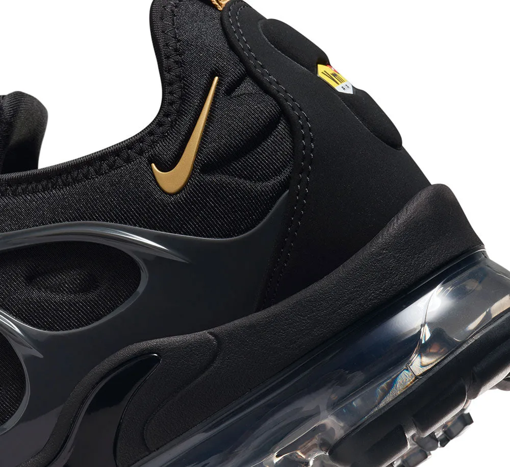 NIKE AIR VAPORMAX PLUS
