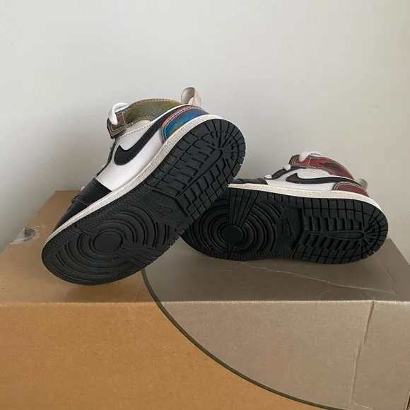 Nike Jordan 1 Mid SE ‘Heat Reactive’ Toddler Sneakers - SZ 8 C