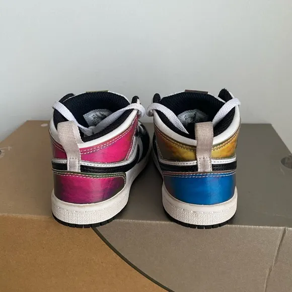 Nike Jordan 1 Mid SE ‘Heat Reactive’ Toddler Sneakers - SZ 8 C