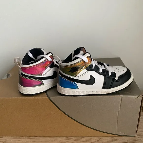 Nike Jordan 1 Mid SE ‘Heat Reactive’ Toddler Sneakers - SZ 8 C