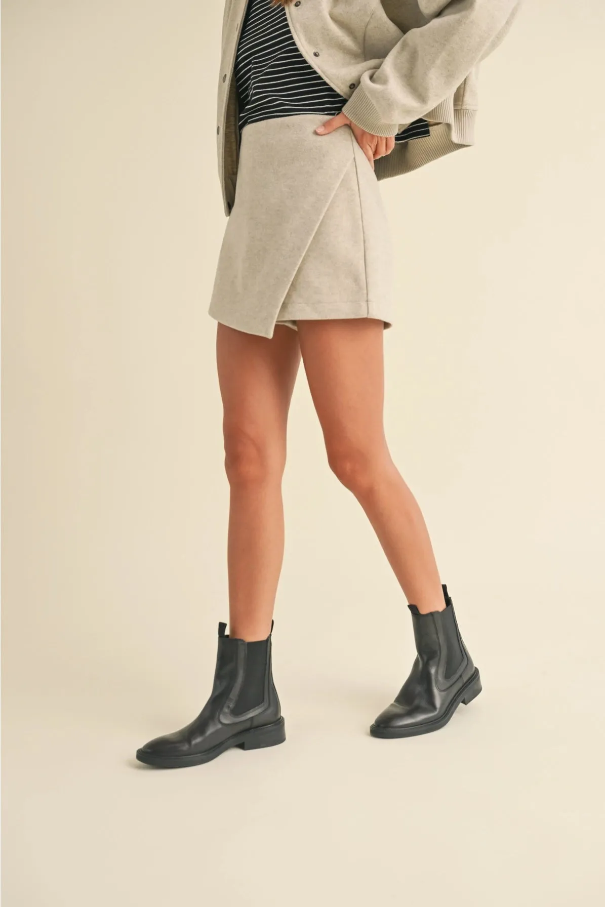 Soft Casual Skort {Oatmeal}