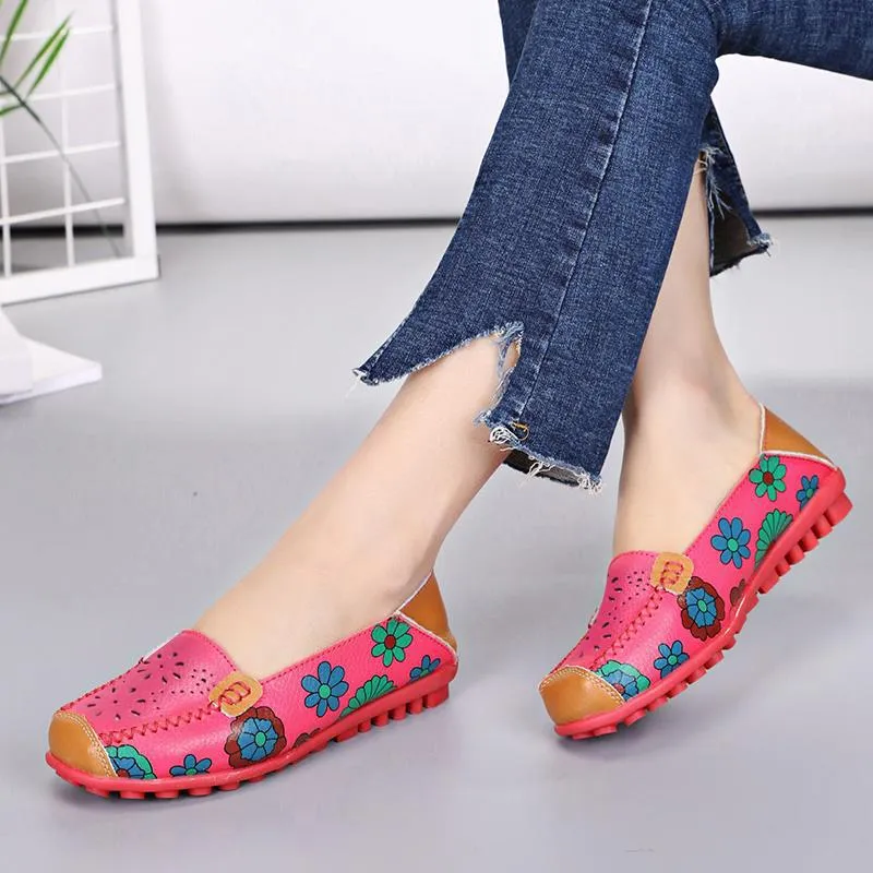 Spring and Autumn Women's Shoes Flat with Peas Shoes Mother Shoes Leather Printed Shoes Lazy Shoes