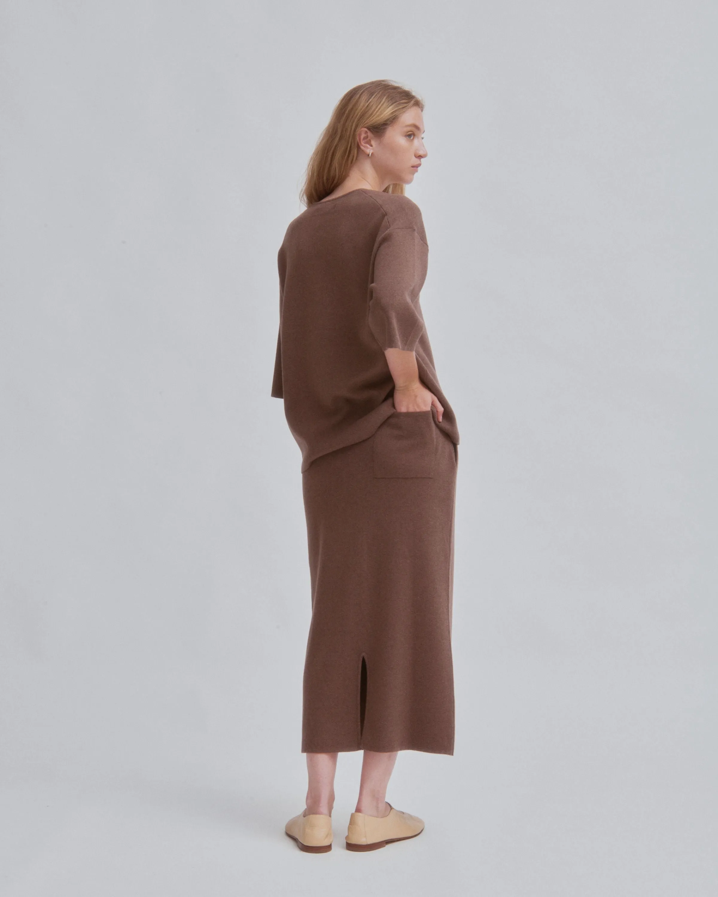 U-Neck Knit Tee in Wood