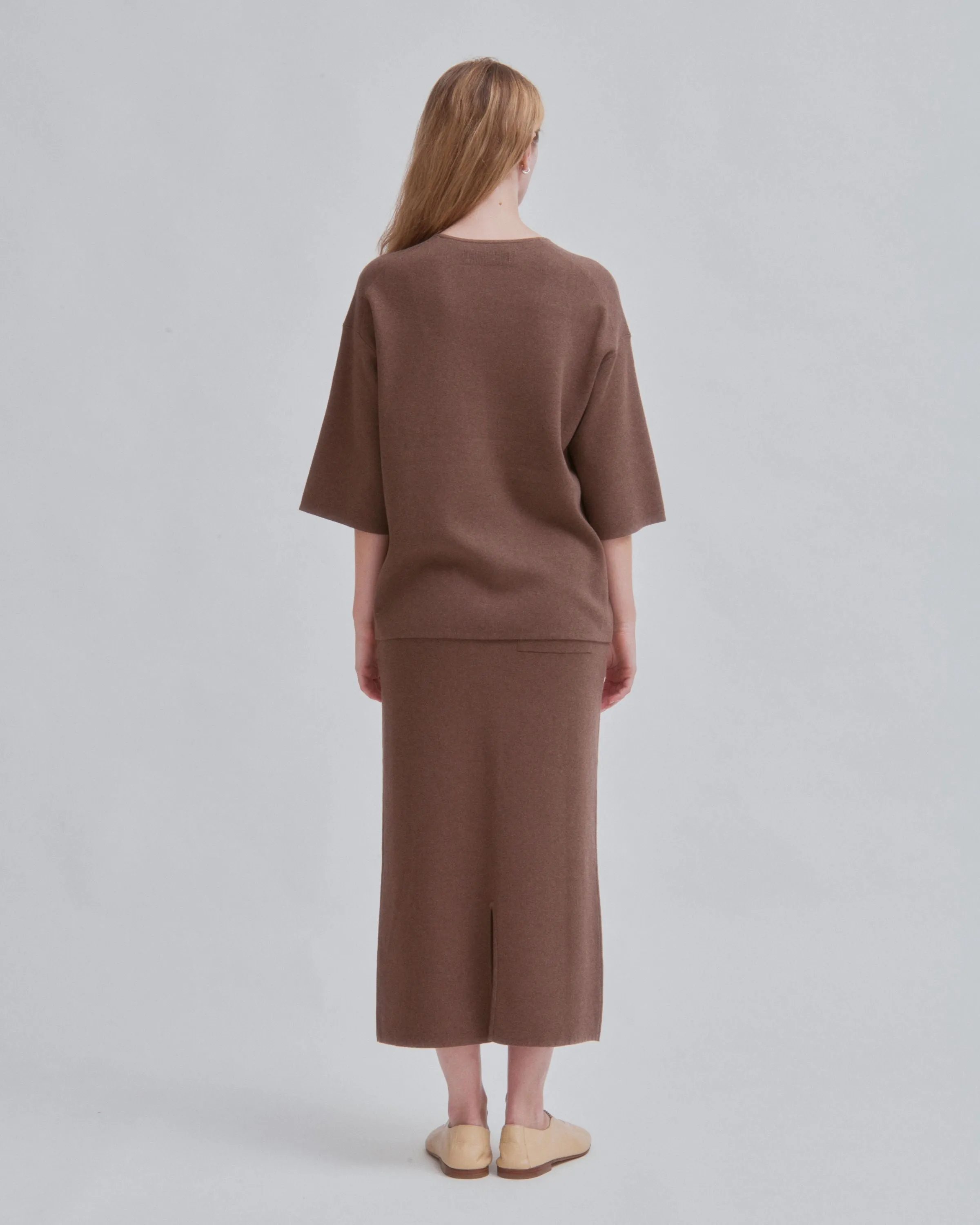 U-Neck Knit Tee in Wood