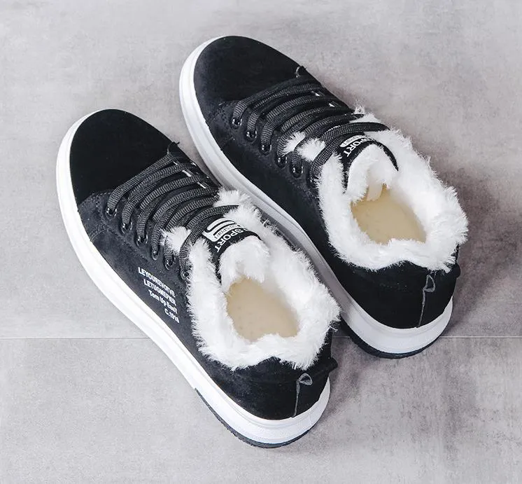 Winter trainers - lace-ups for women with shearling